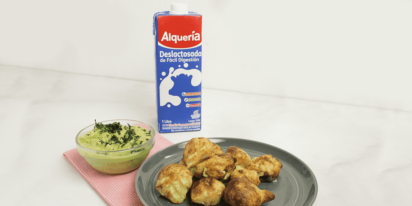 Bolitas de yuca y crema de aguacate con Leche Alquería Deslactosada
