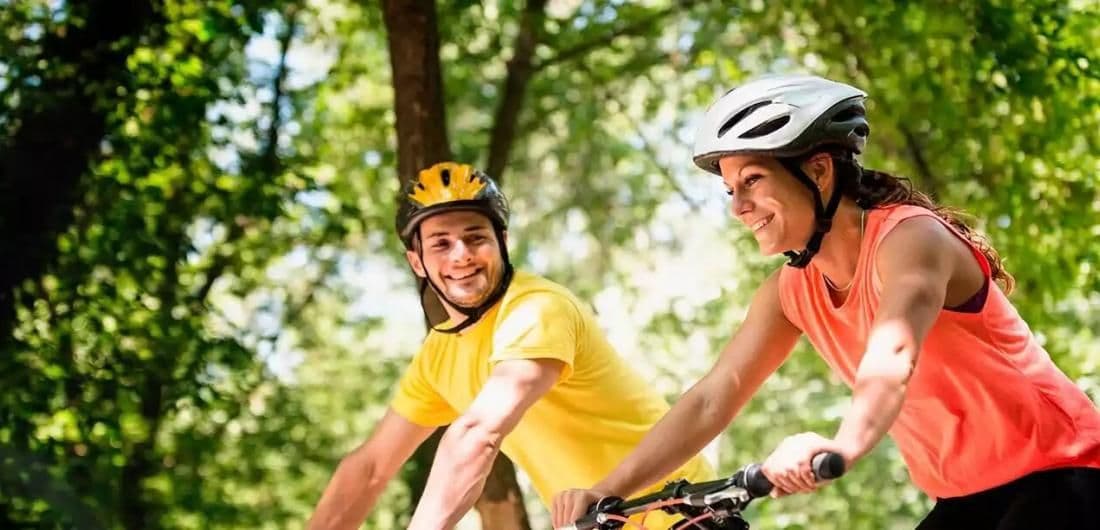 Montar bicicleta: 5 razones para no perderte de esta actividad