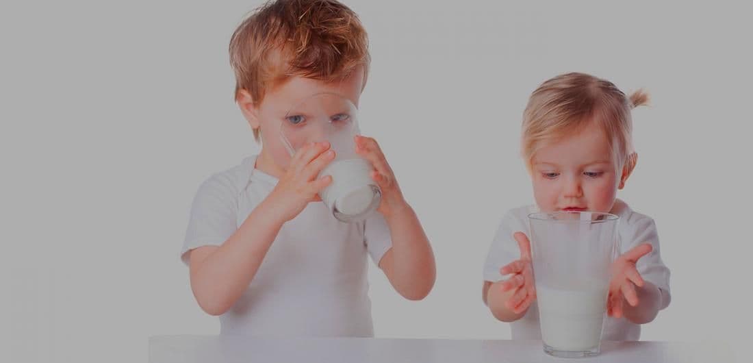 niños leche banner