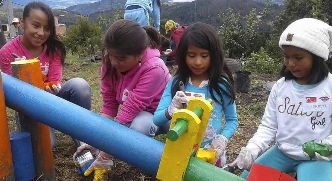 niños voluntarios