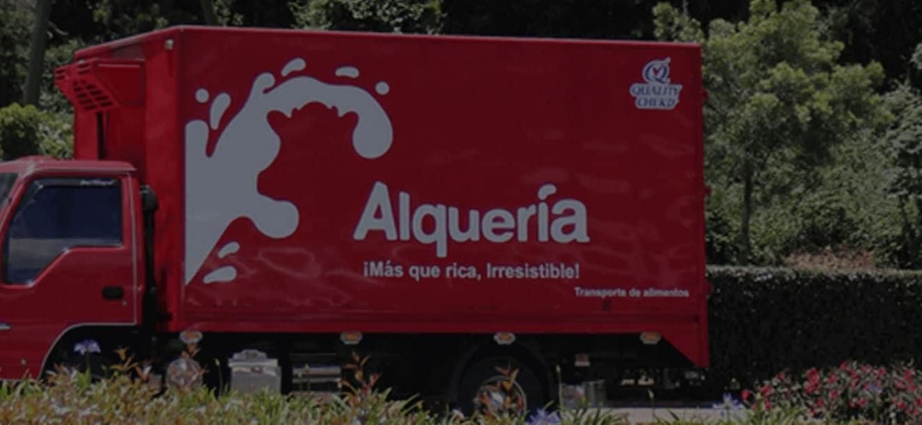 Camión Alquería
