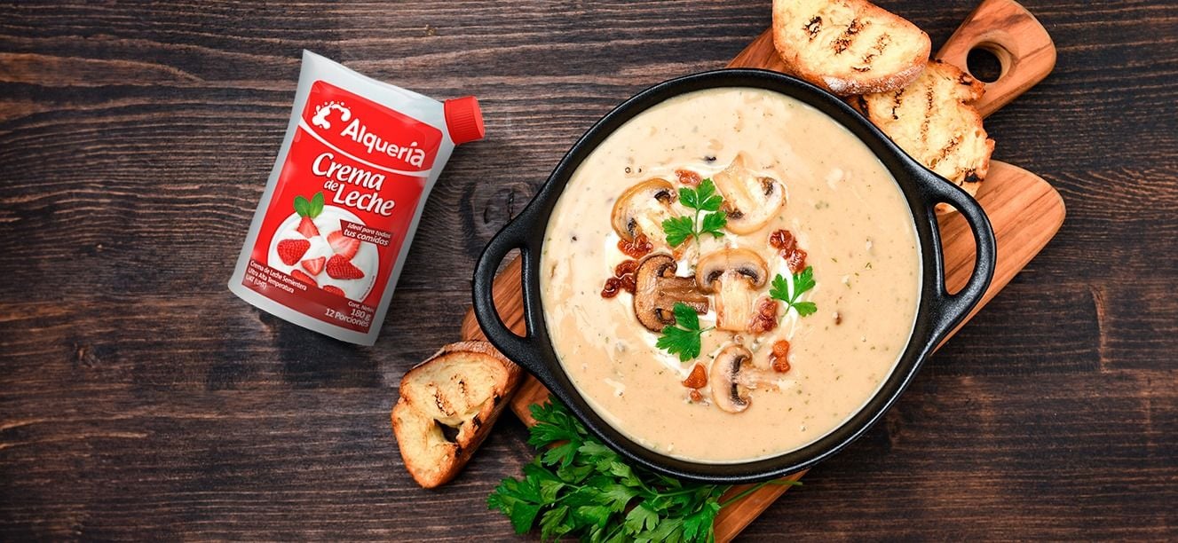 Espagueti con salsa de champiñones