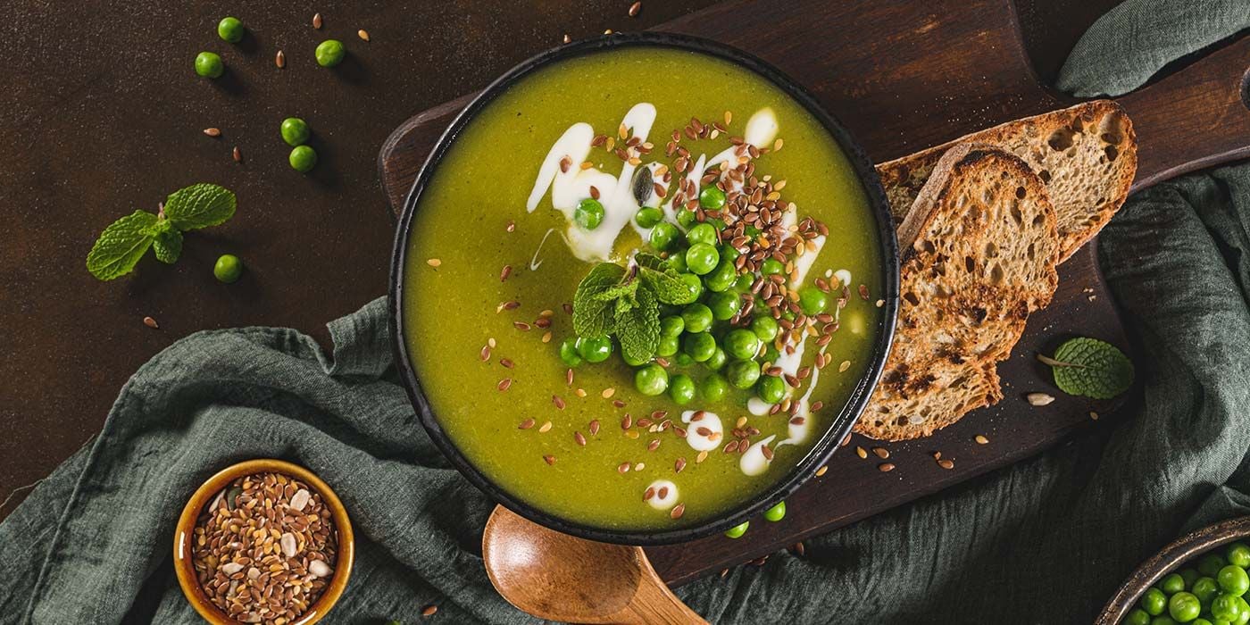 Sopa cremosa de calabaza y arvejas
