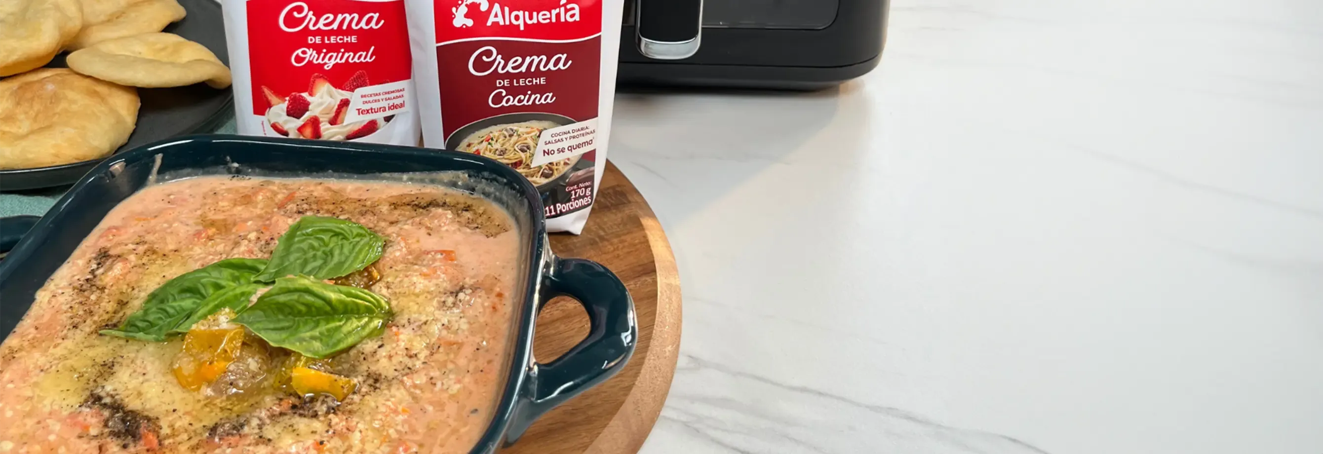 Dip de tomates rostizados cremosos con sólo 6 ingredientes