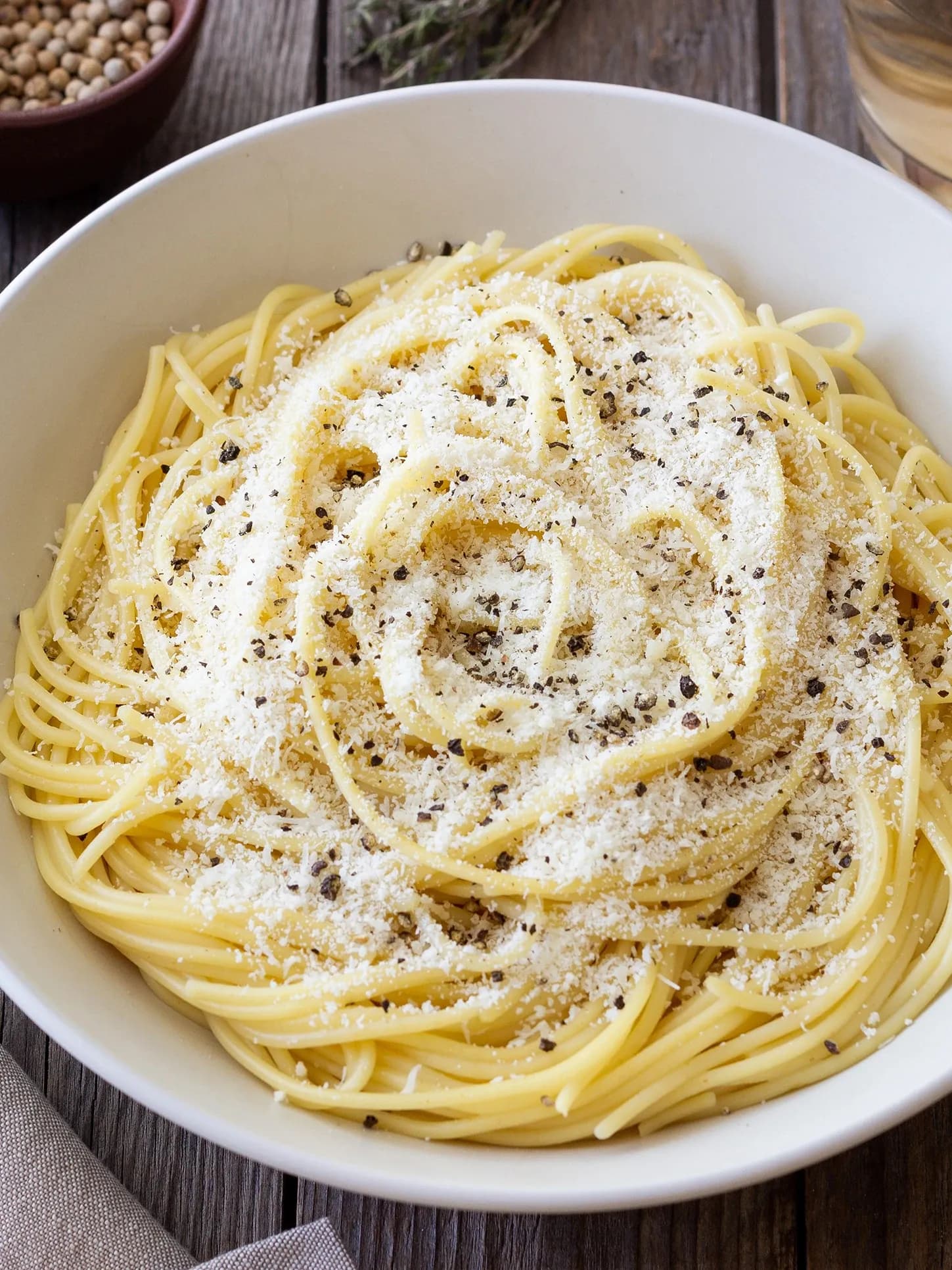 ESPAGUETIS CON QUESO COSTEÑO