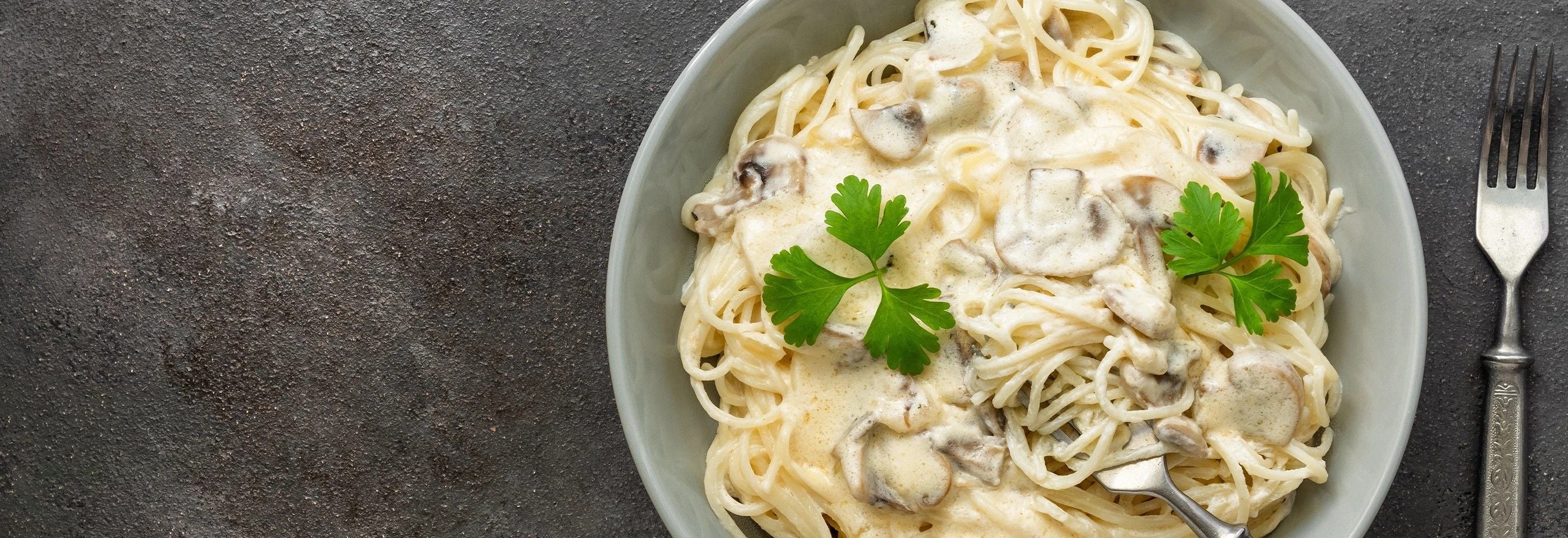 ESPAGUETIS CON CHAMPIÑONES