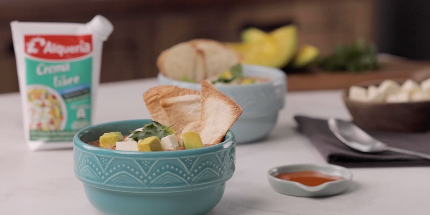 ¿Cómo hacer una sopa mexicana de tomate?