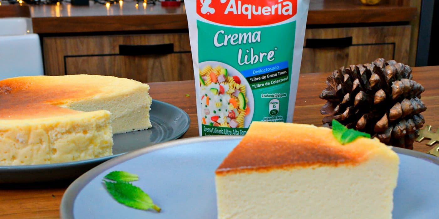 Torta de queso cremosa con Crema Libre Alquería