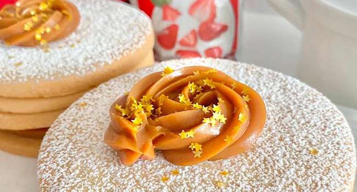 Alfajor Con Crema de Leche Alquería y Arequipe Alquería