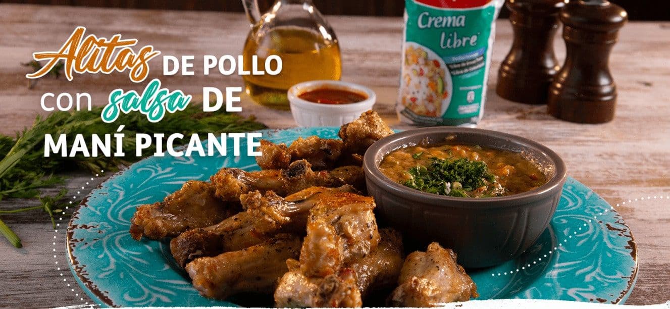 Alitas de pollo con salsa de mani picante