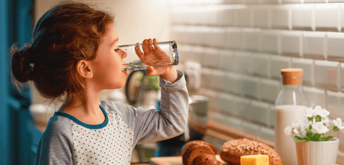 Beneficios de tomar agua: te contamos los más importantes