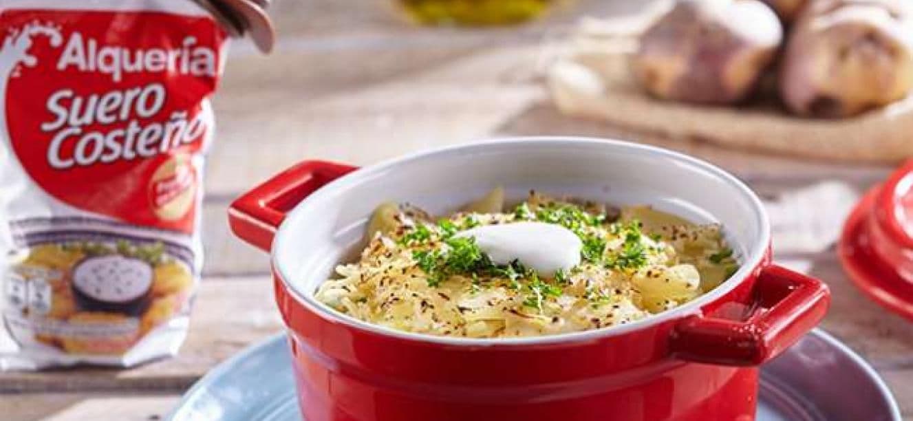 Cacerola de papa, atún y suero costeño Alquería