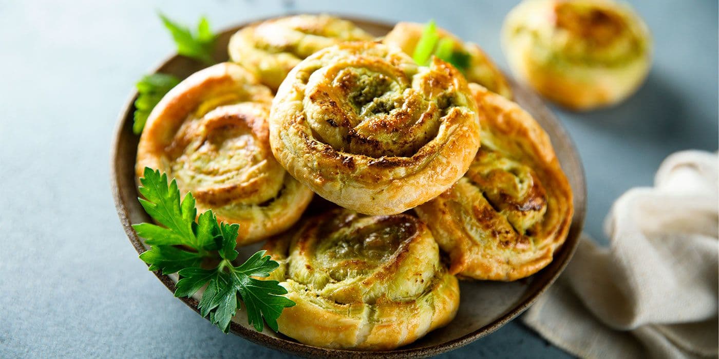 Espirales de crema y cebolla larga