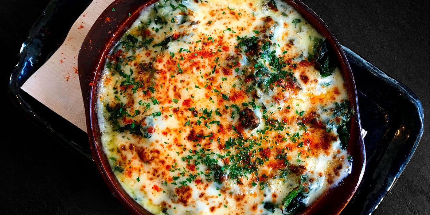 Huevos al horno con espinaca