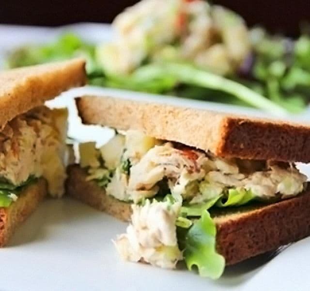 Mini bocadillos de atún bajo en colesterol