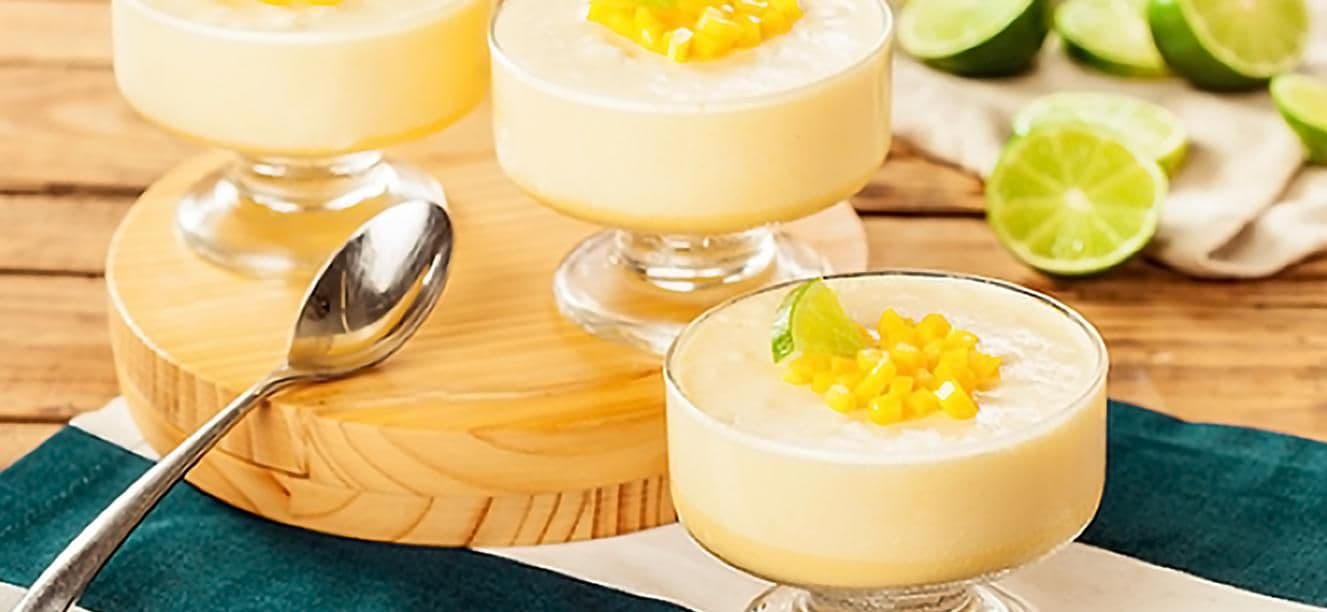 Crema de limon y trozos de mango