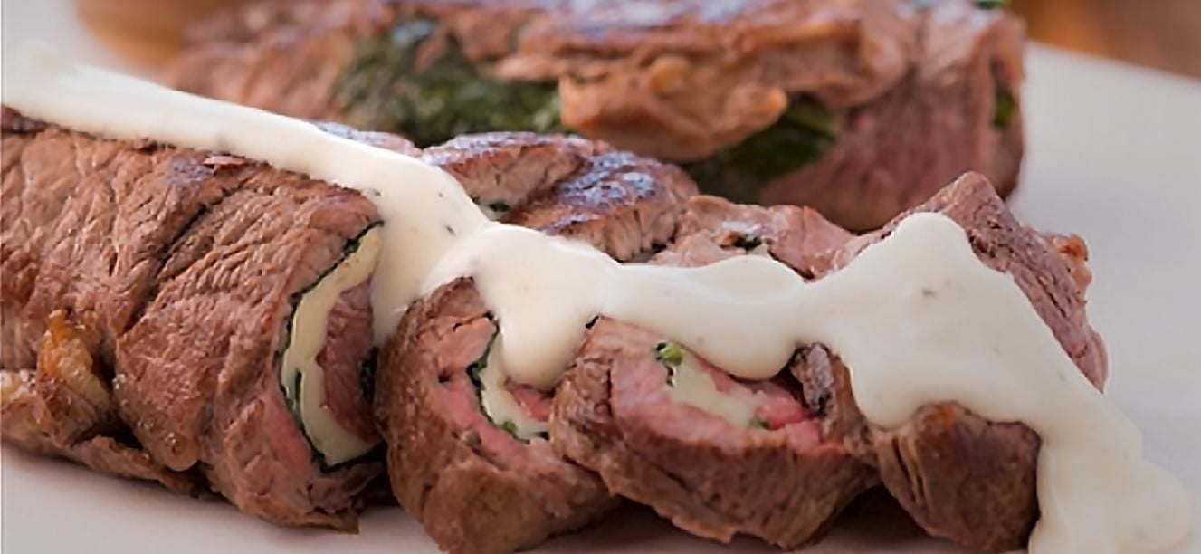 Rollitos de carne y espinaca