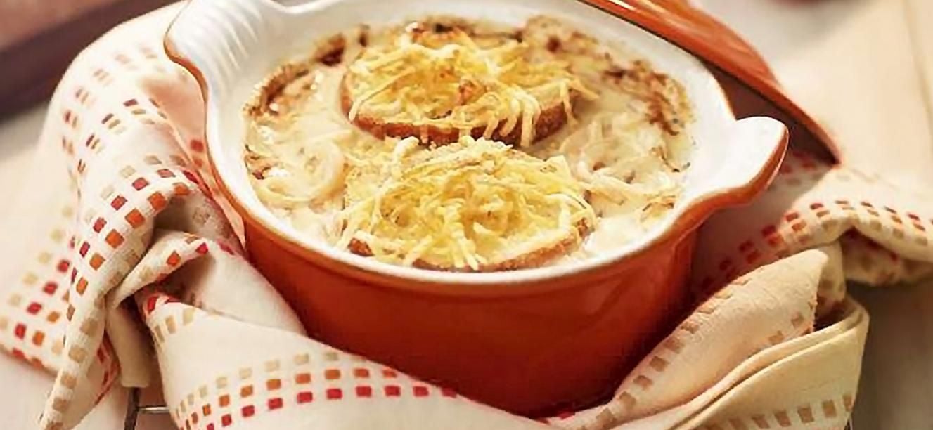 Sopa crema de cebollas gratinadas