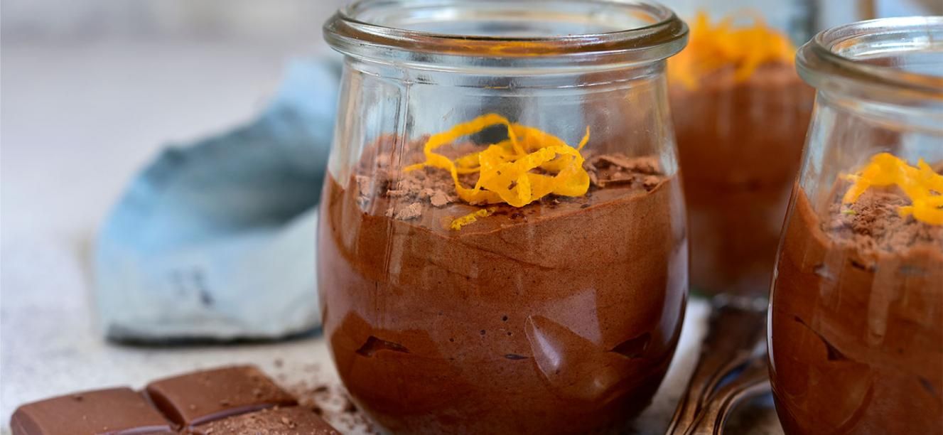 Vasito de chocolate y naranja